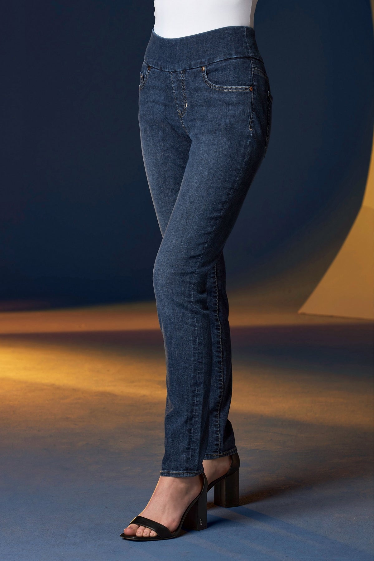 Nora Skinny Pull On Jean Med Wash Denim