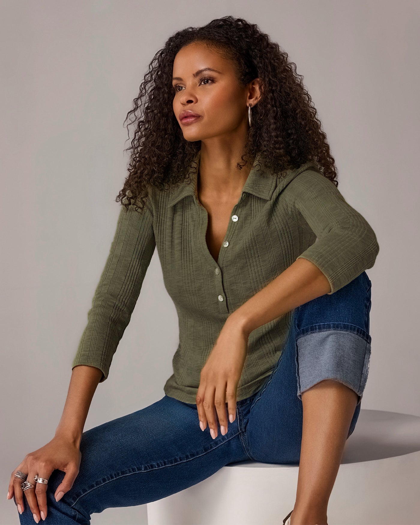 Variegated Rib Collared Henley Olive Night