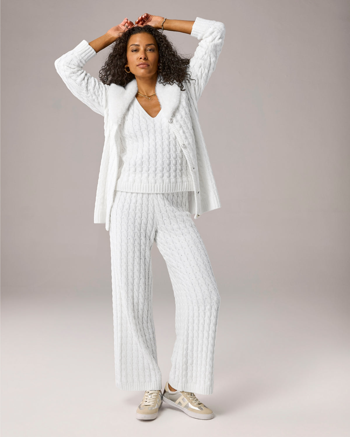 Cable Three Piece Set with Fur Trim White