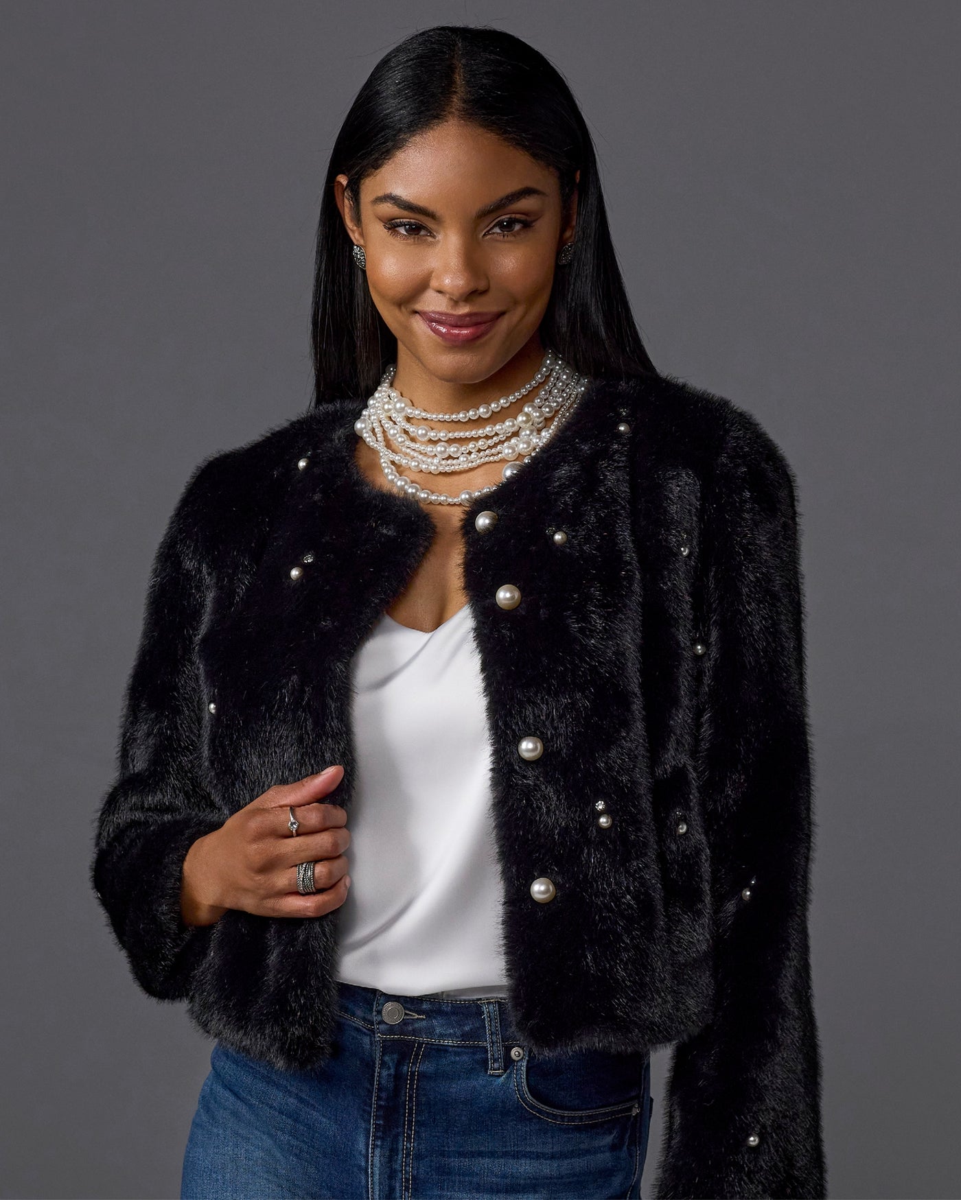 Pearl Strappy Necklace White