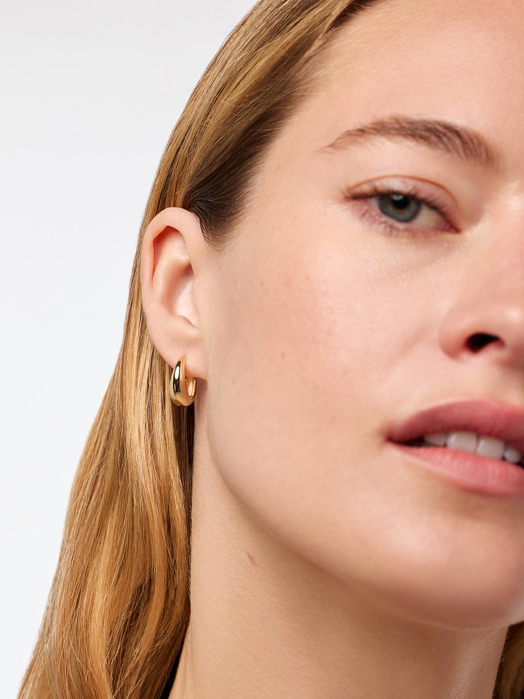 Small Gold Hoop Earrings - Nate Medium