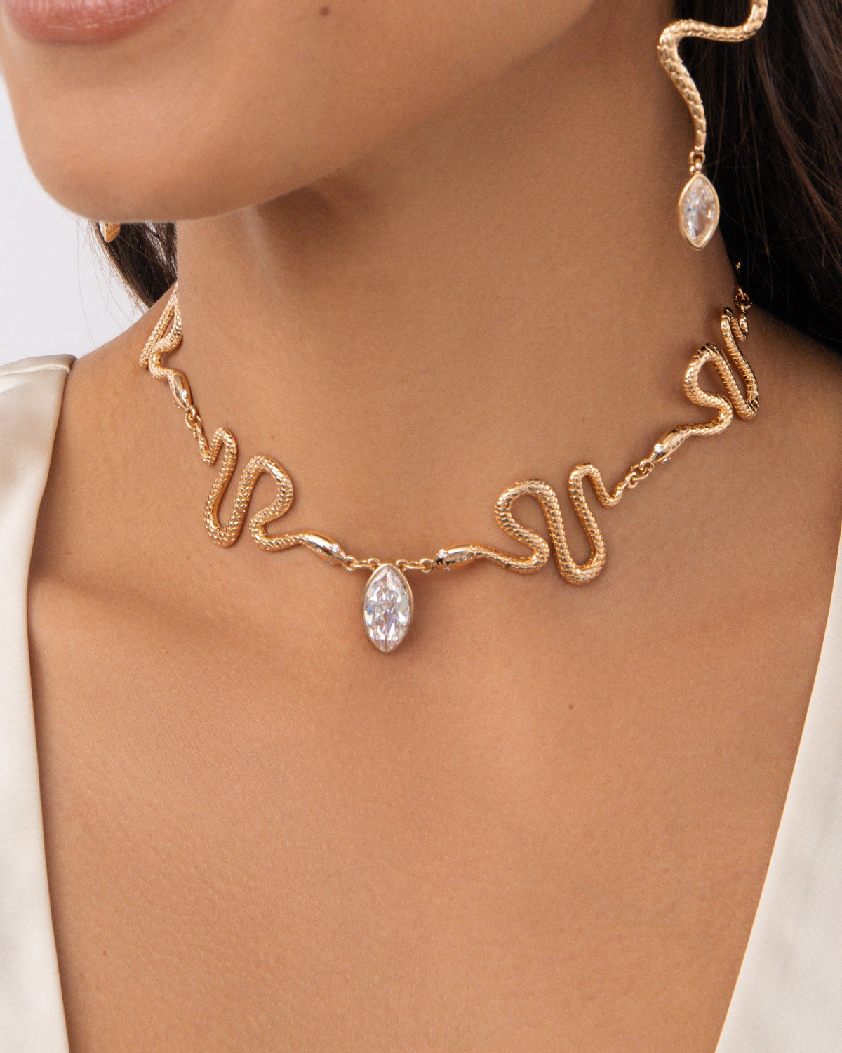 Serpentina Snake Choker