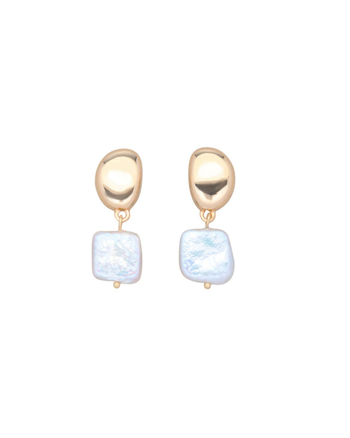 FRESHWATER PEARL PINA EARRINGS GOLD