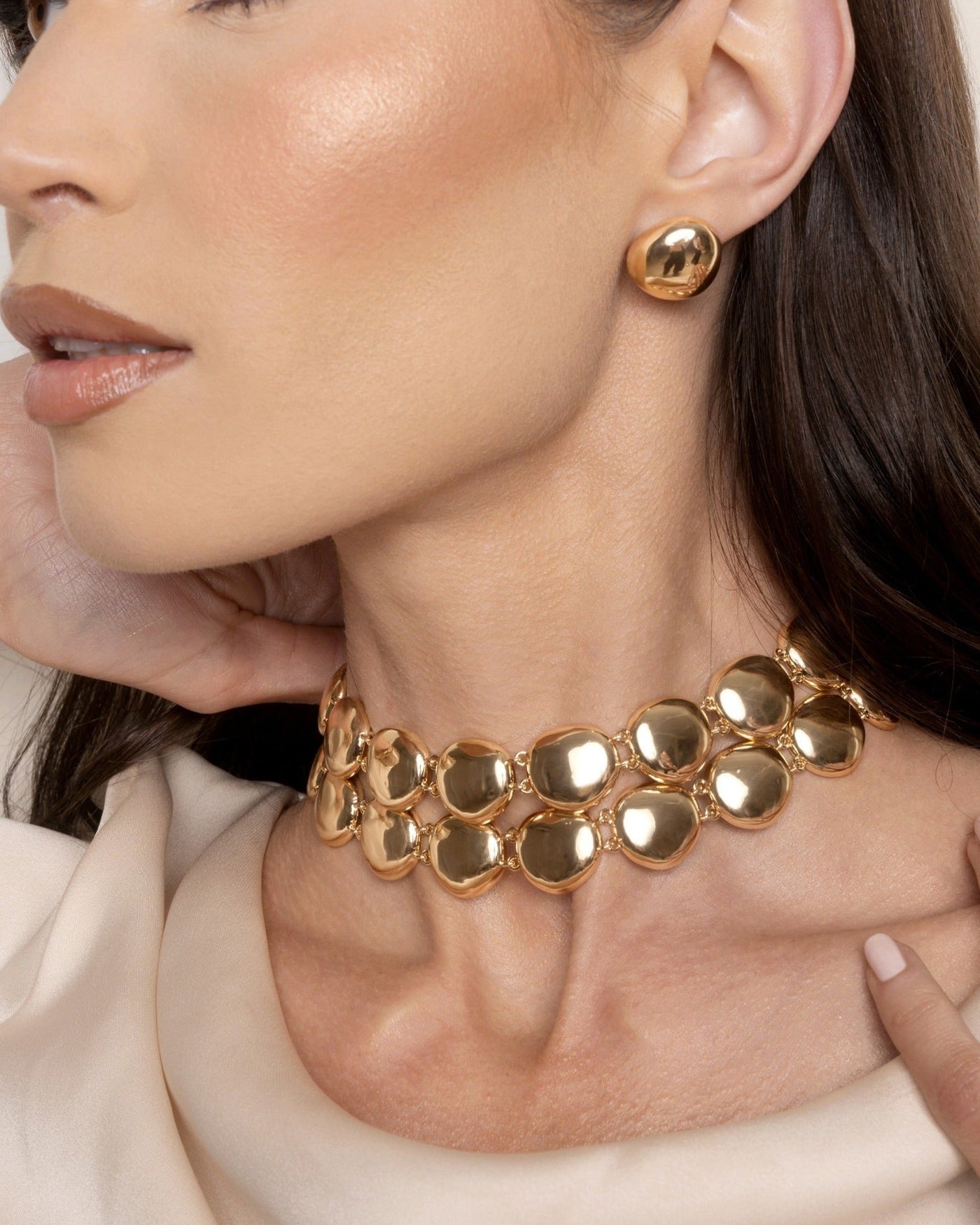 Polished Pebble Choker Necklace