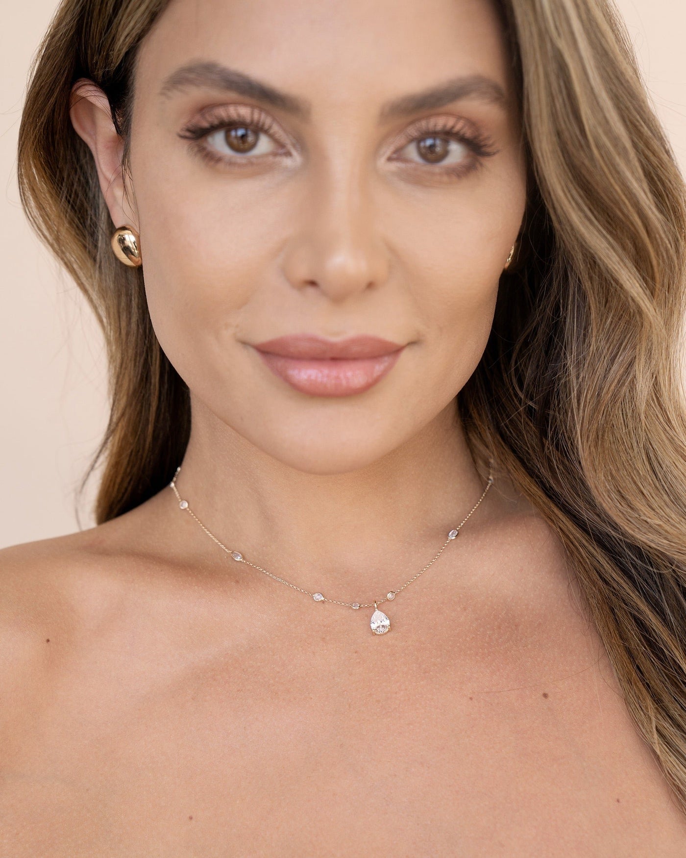Delicate Crystal Pendant Necklace
