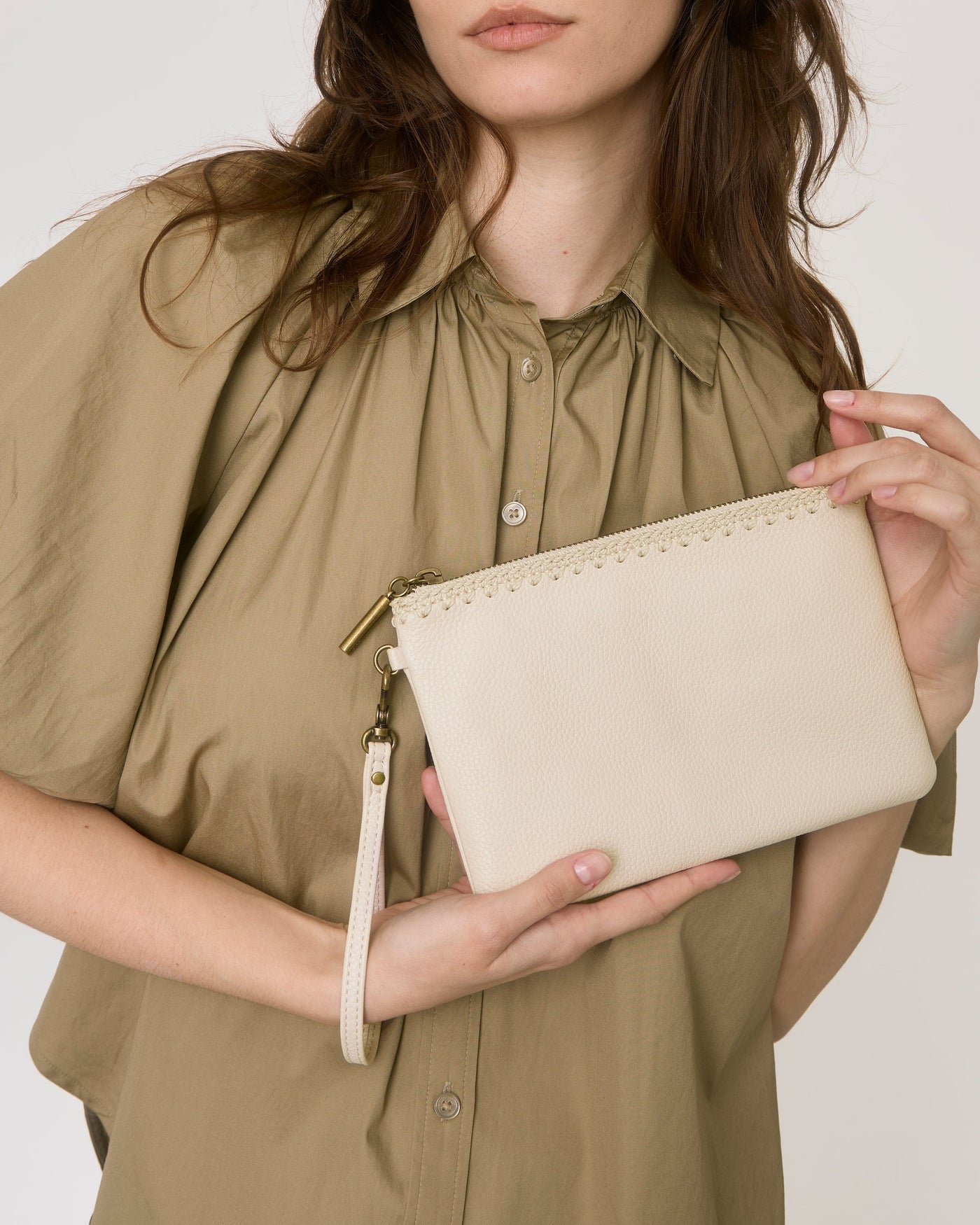Vita Wristlet - Leather - Stone