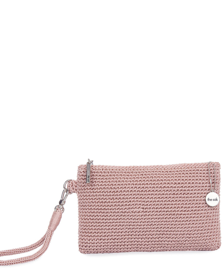 Vita Wristlet - Hand Crochet - Seashell