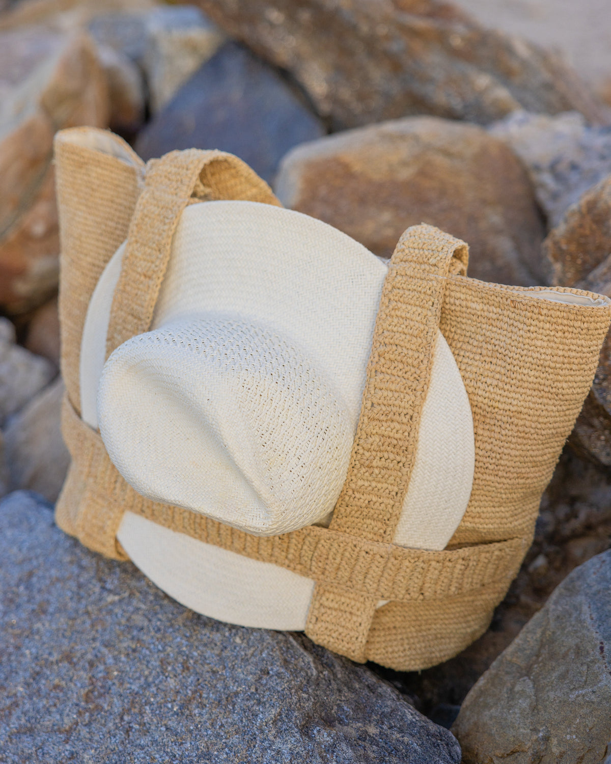 The Original Straw Traveler Bag