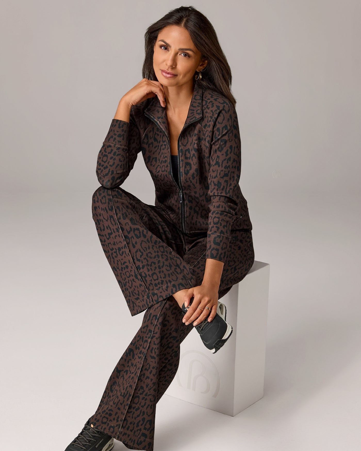 Printed Luxe Lounge Zip Front Seam Detail Jacket and Wide Leg Pintuck Pant Set On The Run Cheetah