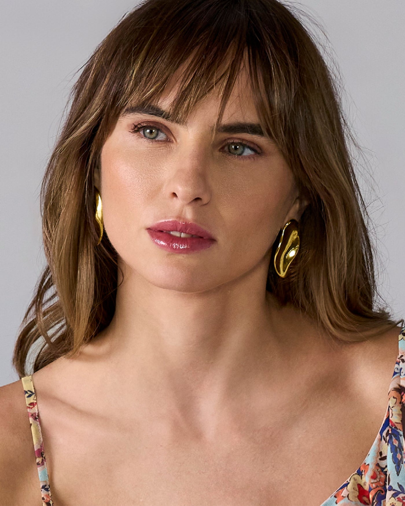 Modern Stud Earrings Gold