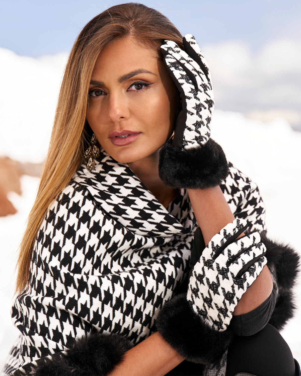 Houndstooth Faux Fur Glove Black