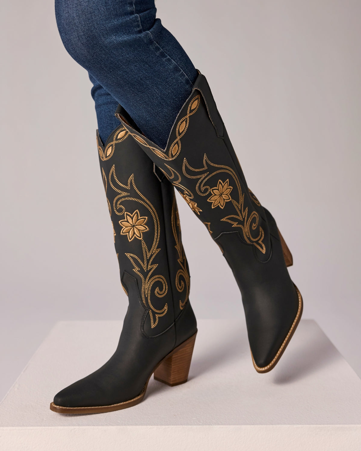 Flower Embroidered Cowboy Boot Black