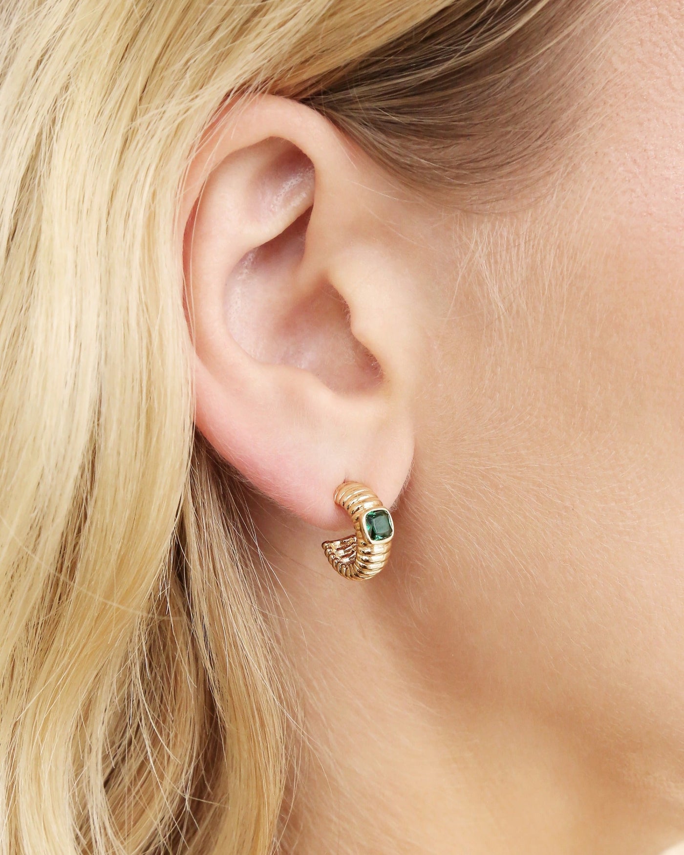 Ribbed Small Hoops
