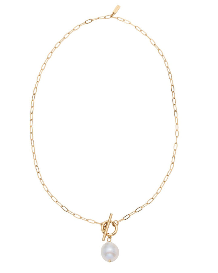 FRESHWATER PEARL CASSIS NECKLACE