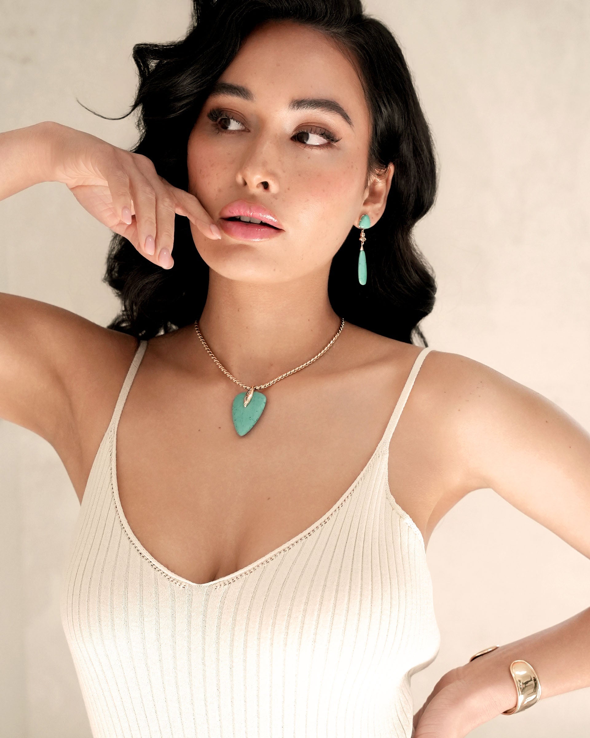 Turquoise Solstice Pendant Choker – Boston Proper Turquoise Solstice Pendant Choker – Boston Proper
